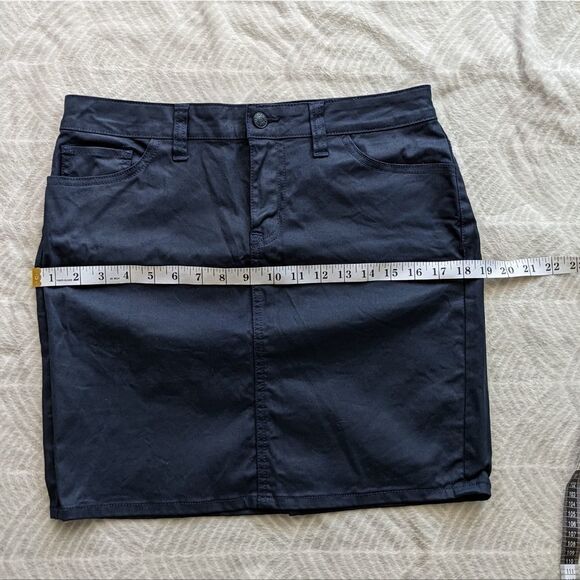 TOMMY Hilfiger Navy Waxed Cotton Mini Skirt Size 6 @c1 - Picture 3 of 15